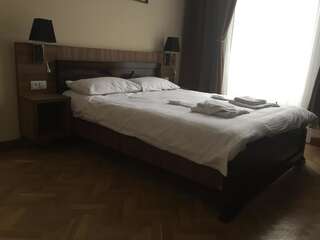 Мини-отель Hotel Nice Тбилиси Двухместный номер Делюкс с 1 кроватью и балконом-4