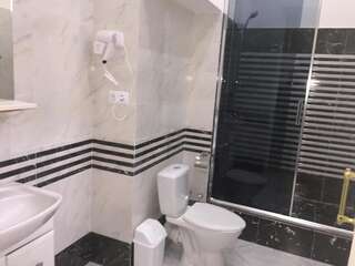Мини-отель Hotel Nice Тбилиси Двухместный номер Делюкс с 1 кроватью и душем-6